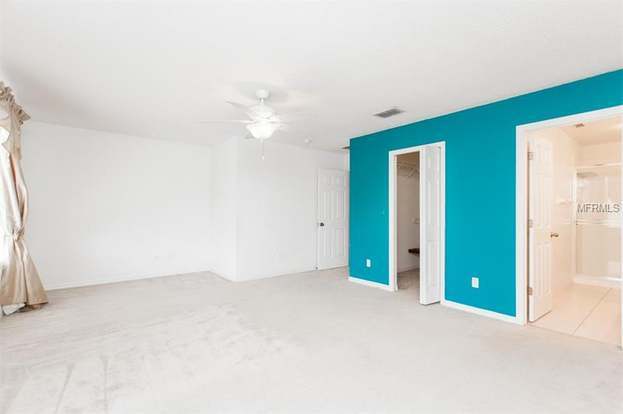 Building Photo - 12735 Somerset Oaks St