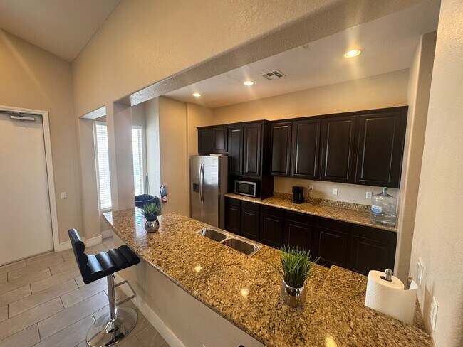 Building Photo - Charming 2-Story Townhome | 2 Bedrooms, 2 Baths & Community Pool