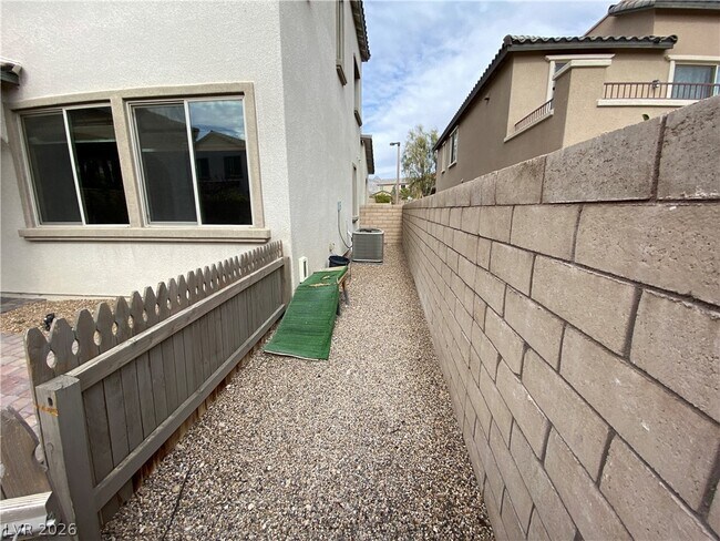 Building Photo - 11919 Fisterra Ct
