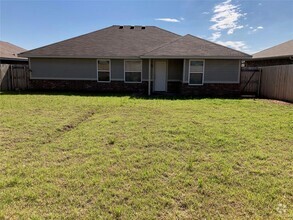 Building Photo - 9605 Lauren Dr