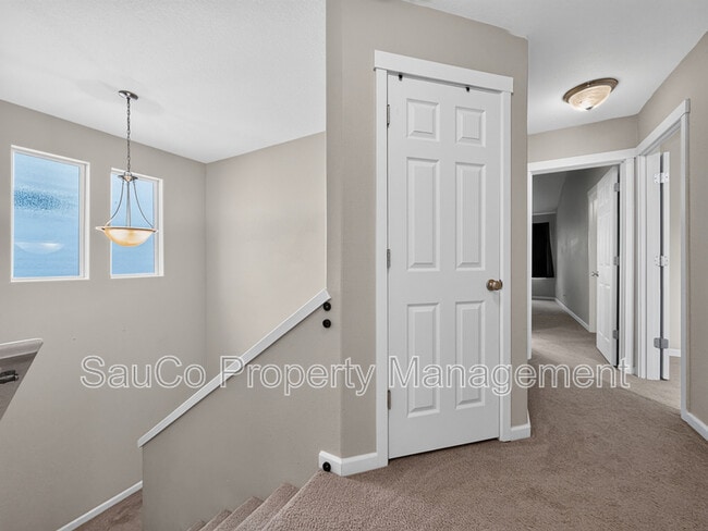 Building Photo - 5605 NE Caddis Dr