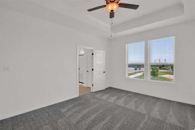 Building Photo - 2725 Woodall Dr
