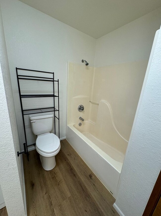 Building Photo - Newly Renovated Farmhouse style unit with ...