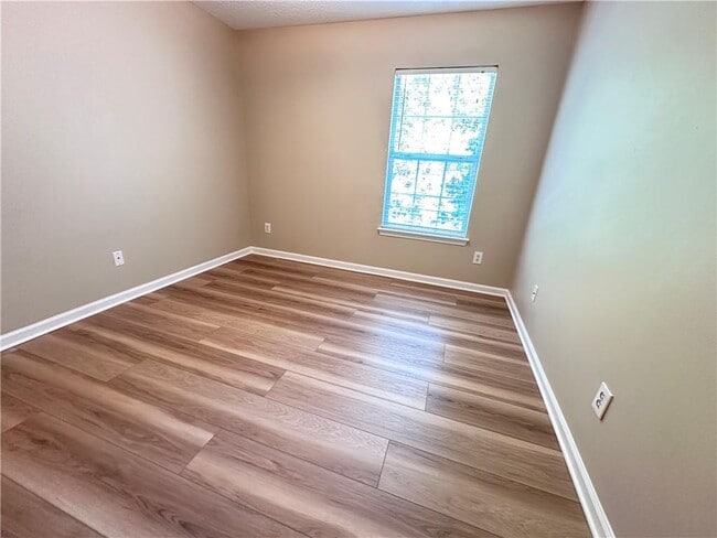Building Photo - 9761 Palmeston Pl