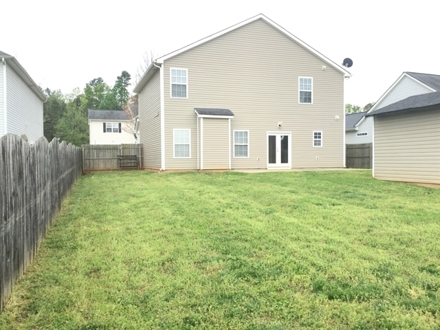 Building Photo - 581 Winborne Ave SW