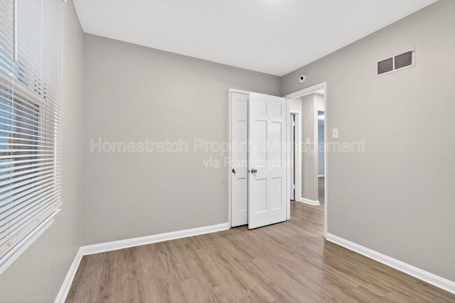 Building Photo - 7431 Esterbrook Dr