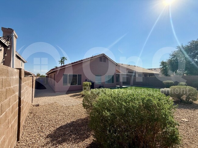 Building Photo - 4722 E Verbena Dr