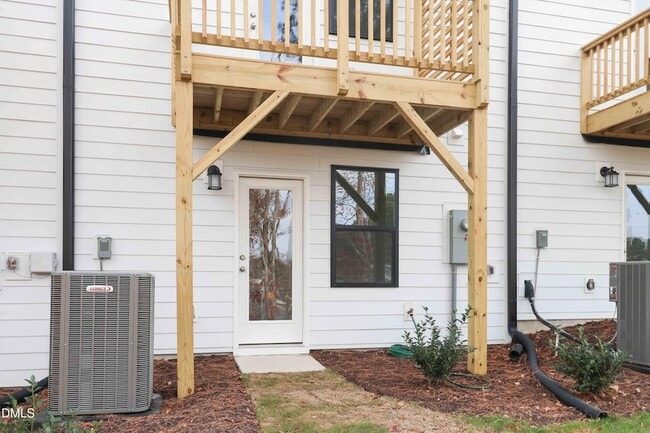 Building Photo - 3615 Elm Grv Ln