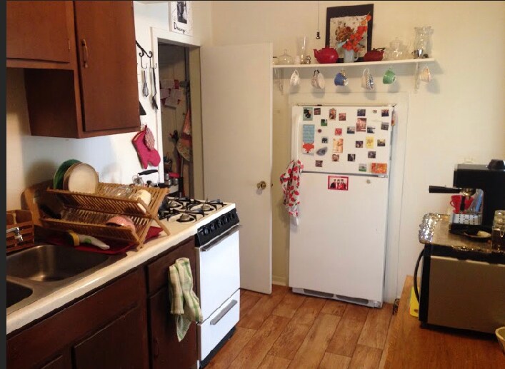 Building Photo - 815 5th Ave