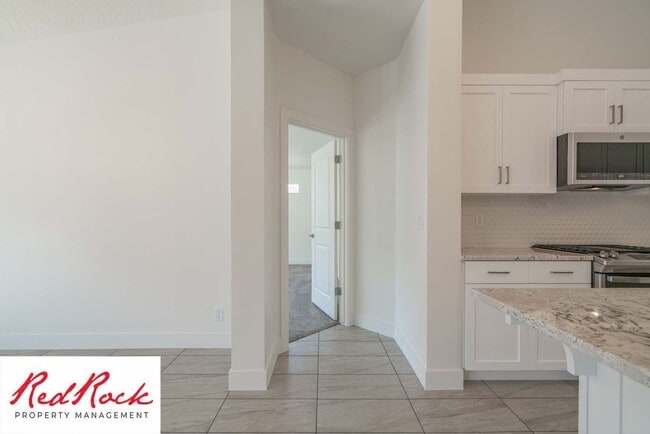 Building Photo - Come Live in the Desirable Sage Canyon Neighborhood!