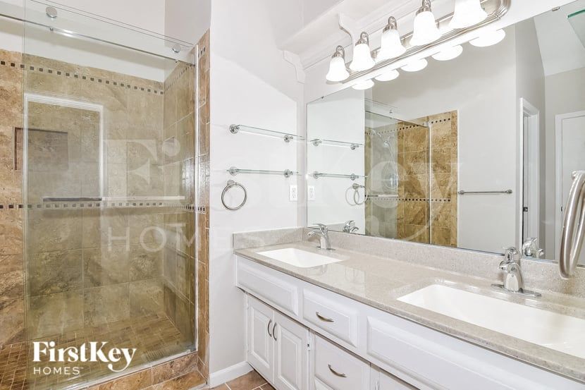 Building Photo - 1432 E Sheridan Bridge Ln