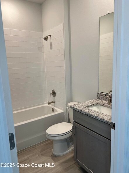 Building Photo - 542 Lambright St SW