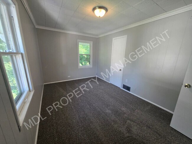 Building Photo - 3-Bedroom House in Saginaw