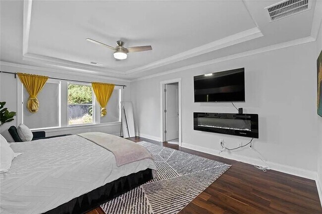 Building Photo - 813 Coleman St SW