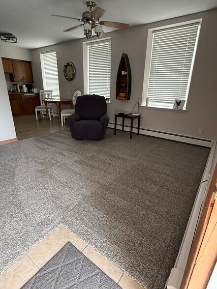 Living room - 111 Ewing St