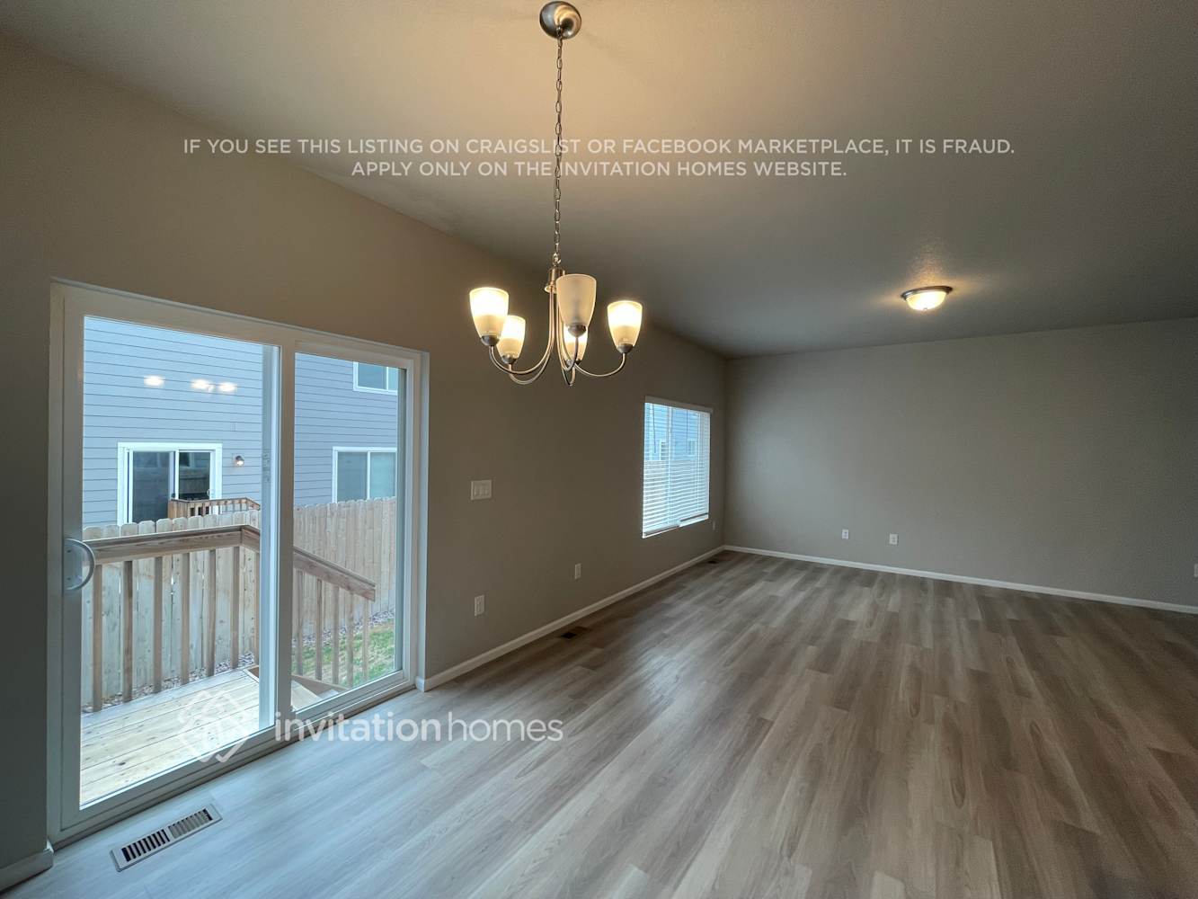 Building Photo - 11256 House Finch Ln