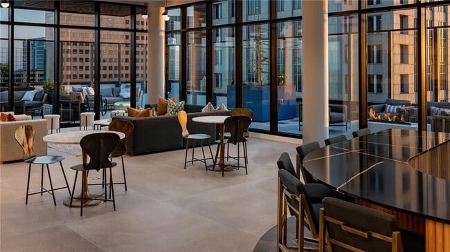 Building Photo - 161 Peachtree Center Ave NE