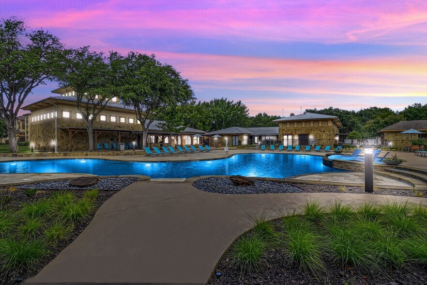 Building Photo - The Canyons Apartments