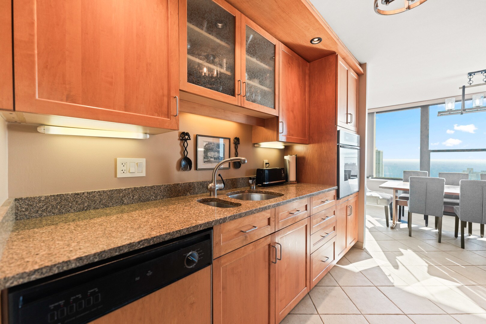 Building Photo - 1560 N Sandburg Terrace