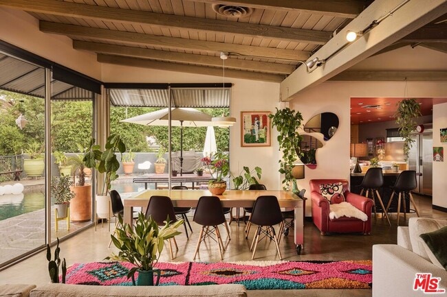 Building Photo - 8147 Mulholland Terrace