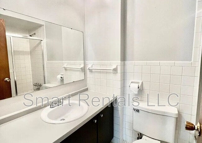 Building Photo - 9971 Chateau Roi Dr