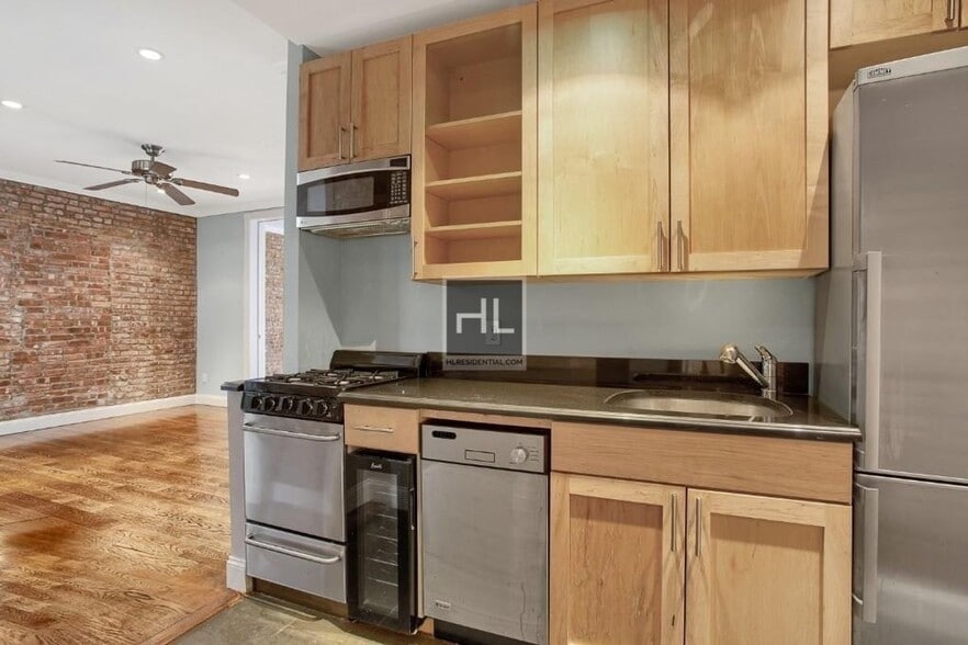 Building Photo - East 100th Street