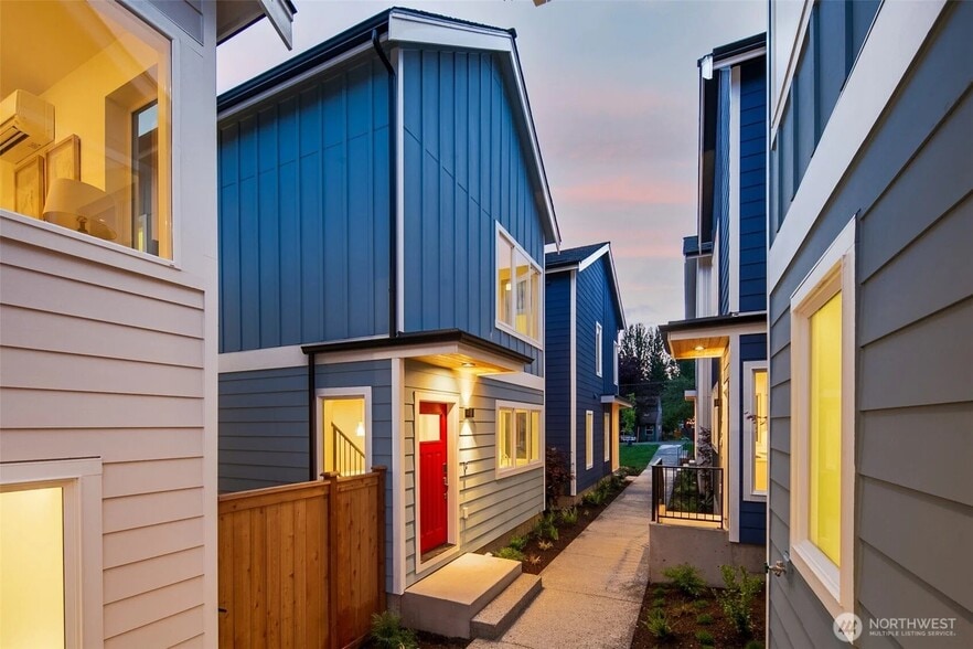 Building Photo - 9218 4th Ave NW