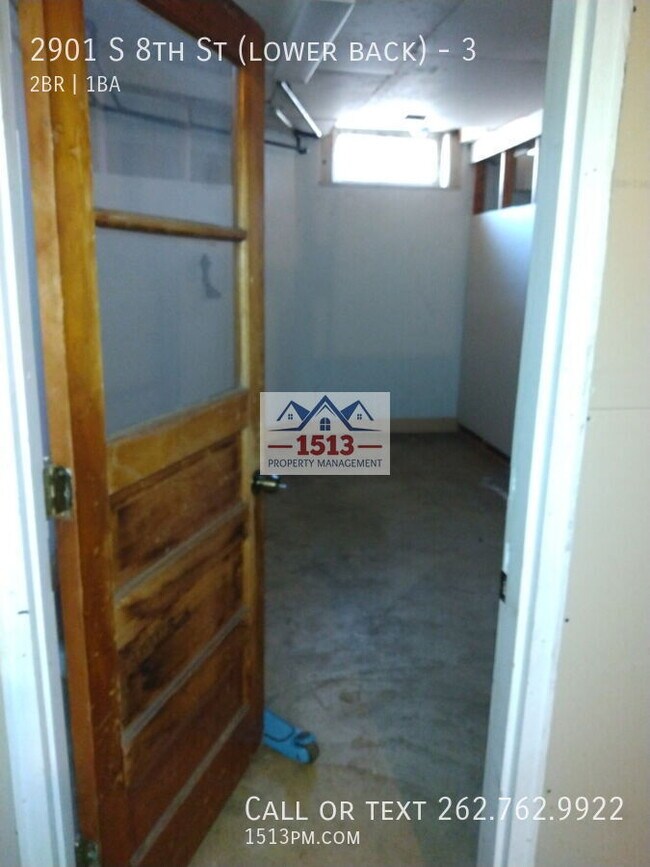 Building Photo - 2901 S 8th St