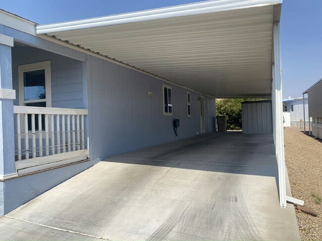 Building Photo - 16608 N 1st Ln