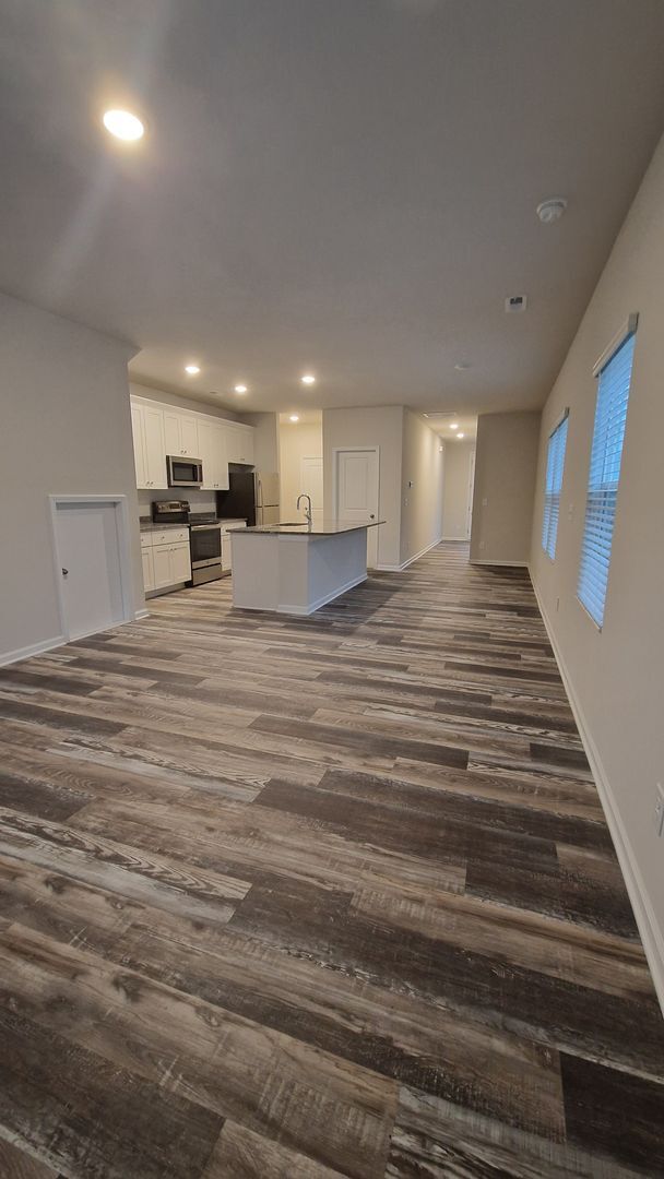 Building Photo - Brand New Duplex Townhome | 3 BR/2.5BA | 1-Car Garage | Near Downtown Mooresville