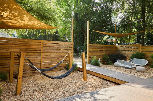 Building Photo - 1623 11th Pl S