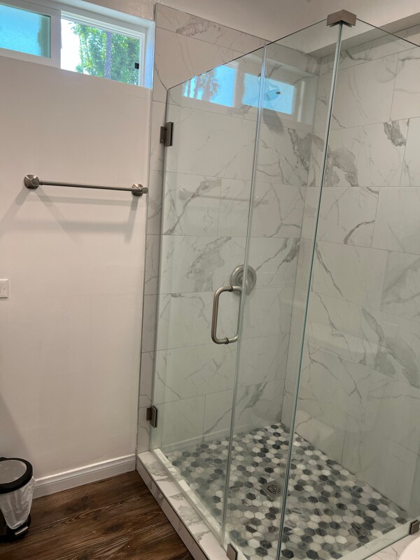 Building Photo - 2128 Oak Crest Dr