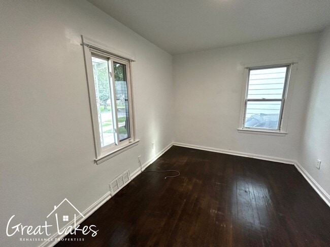 Building Photo - 21565 Blackmar Ave