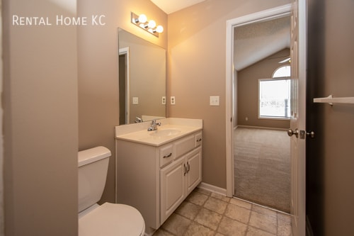 Building Photo - 13134 Nebraska Ct