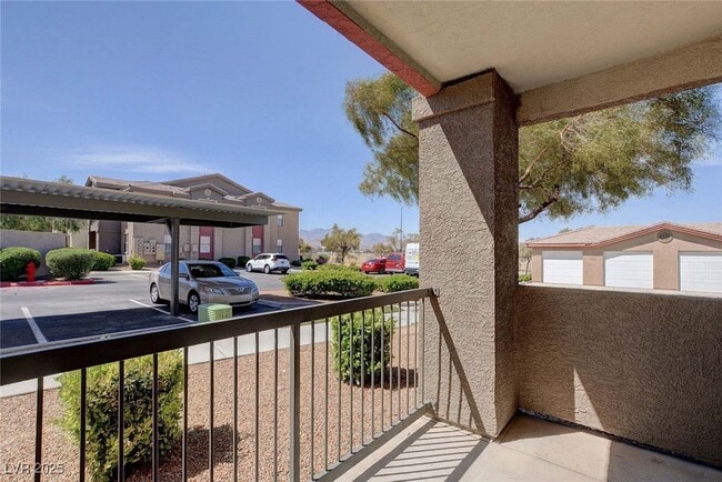 Building Photo - 8000 W Badura Ave