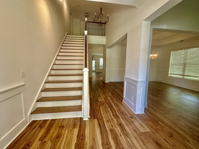 Building Photo - Stunning Four Bedroom Low Country Home in ...