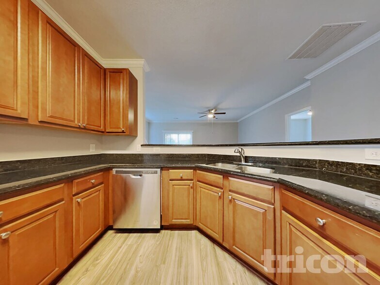 Building Photo - 302 Merchants Dr