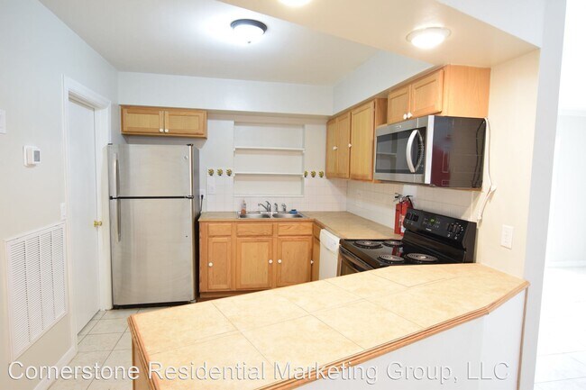 Building Photo - 3 br, 2 bath House - 2320 Lake Helen Ostee...