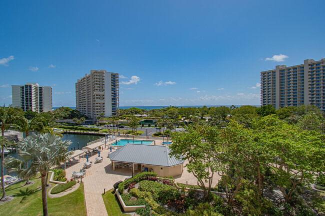 Building Photo - 4101 N Ocean Blvd
