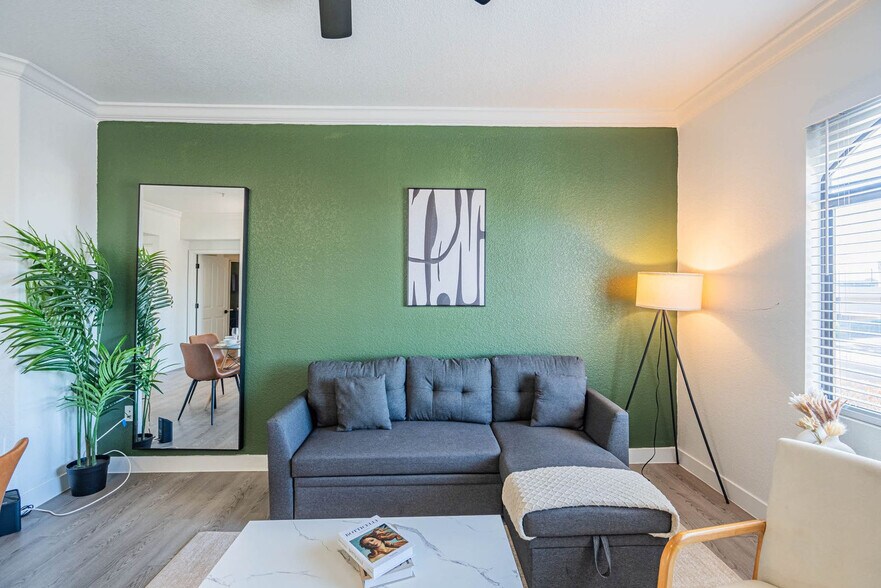 Building Photo - 2155 S 55th St