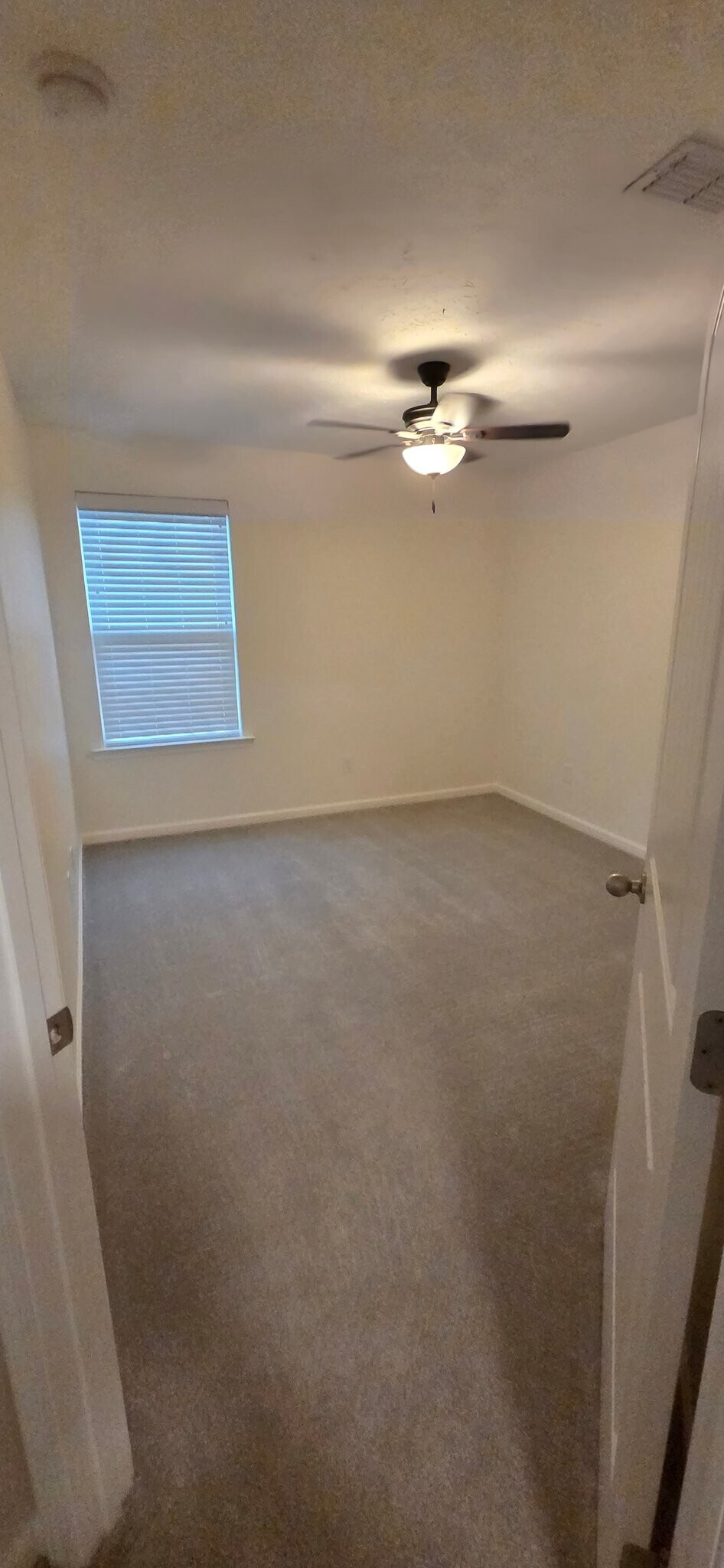 Building Photo - 7417 Golden Apple Dr
