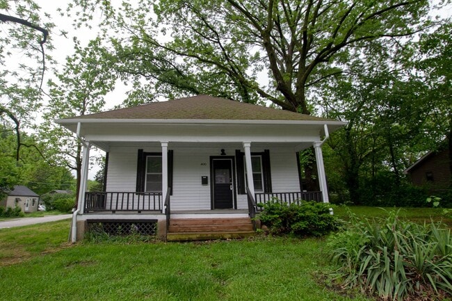 Building Photo - Single-Family Home in the Worley Street-Park Neighborhood