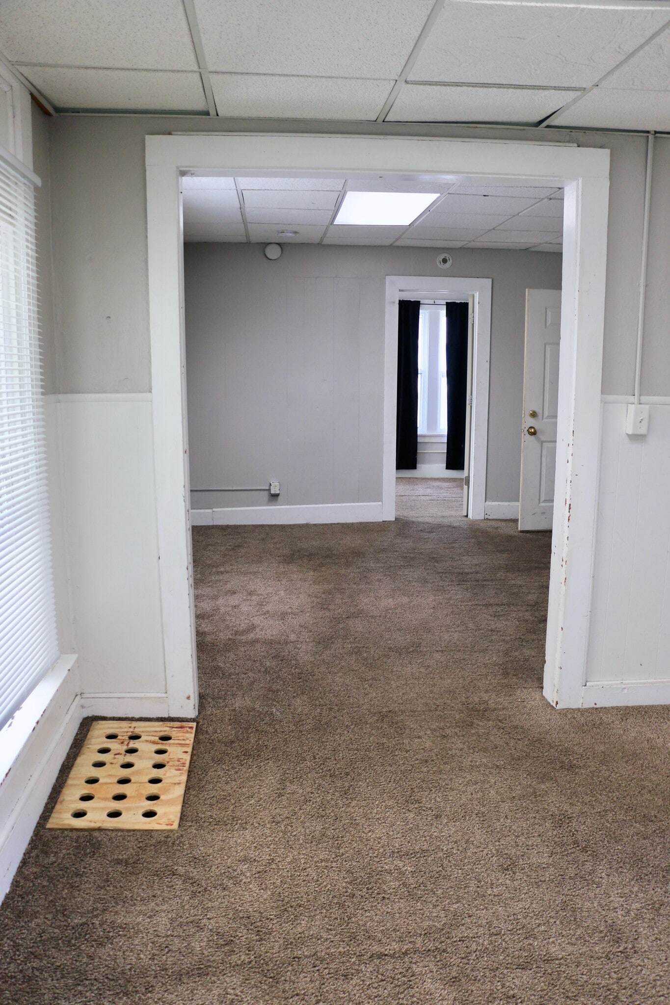 Living Room - 331 Center St