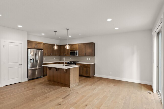 Building Photo - Beautiful 4 Bedroom, 2.5 Bath Home for Rent in Annand Heights, Tigard, OR