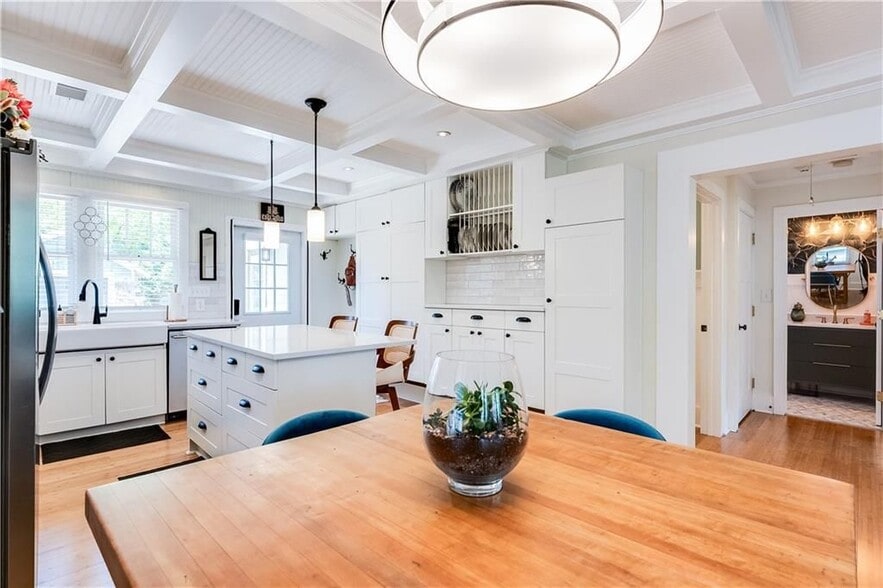 Building Photo - 45 Mortimer St SE