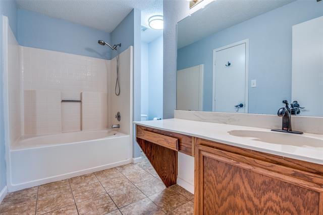 Building Photo - 734 Port Richmond Way