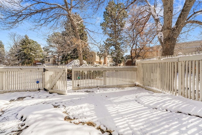 Building Photo - $2,590.00 - $300 OFF First Months' Rent - 4 Bedrooms, 2.5 Bathrooms, Single Family Home in Aurora...