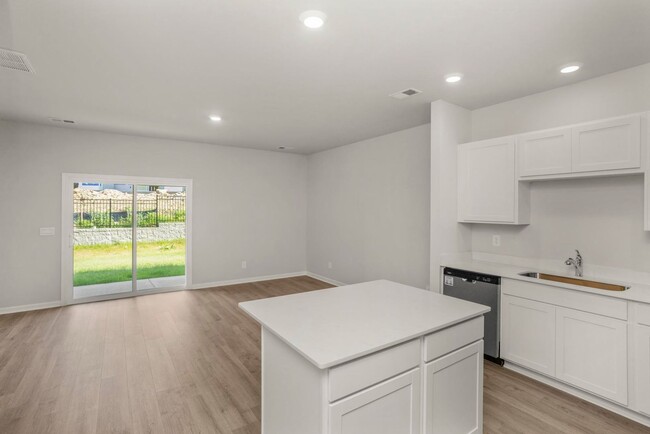 Building Photo - 2985 Mallard Dr