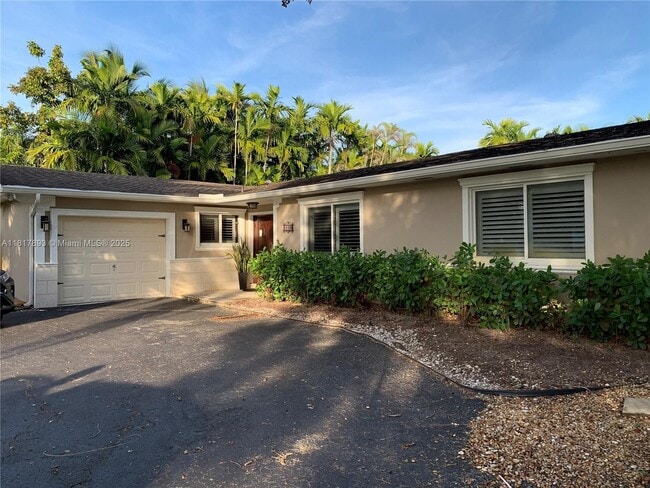 Building Photo - 9941 SW 97th Ct