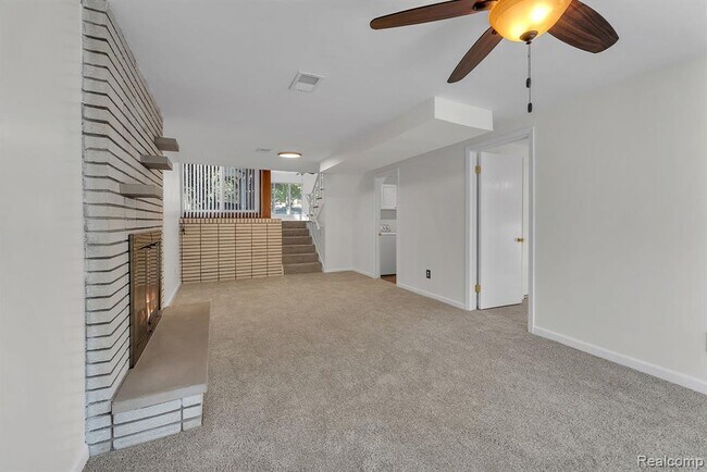 Building Photo - 32725 Barkley St